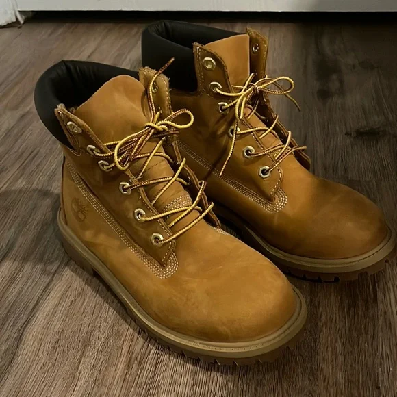 Timberland | Shoes | Like New Tan Timberland Hiking Boots  display picture 2